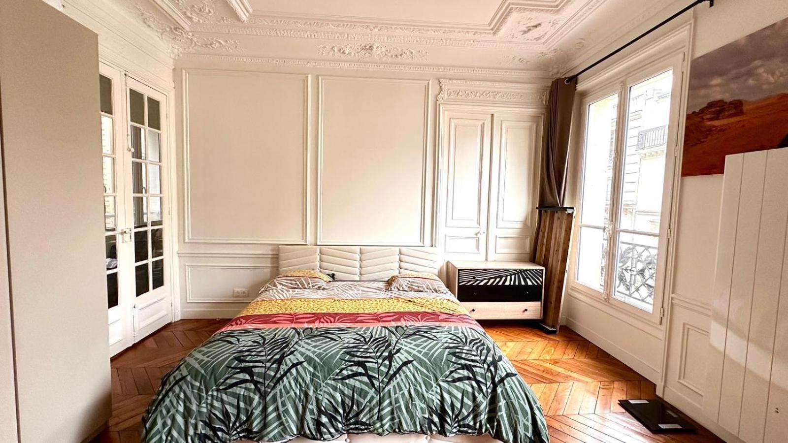 Grand Chic Opera, Madeleine, Proche Champs Elysees